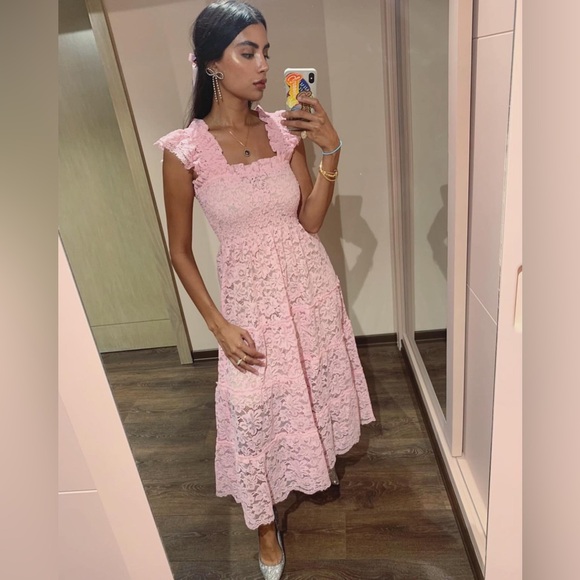 Hill House The Lace Ellie Nap Dress in Pink Lace Collector’s Edition | M - Picture 13 of 16